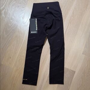 Lululemon wunder train crop 21”